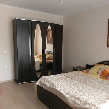 Vila De La Mare Проживание в семье